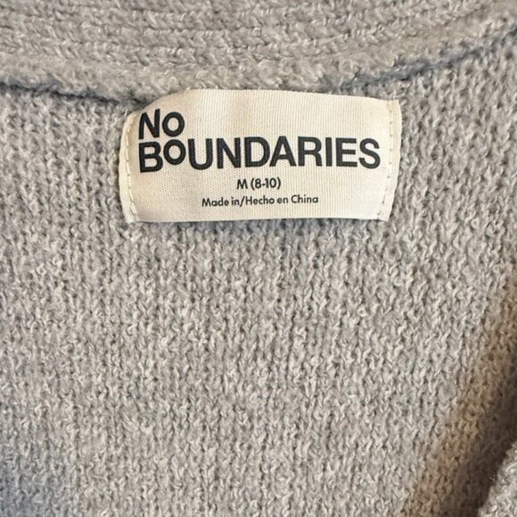 NO BOUNDARIES Oversized Gray/Smoke Cardigan Size: Medium(8-10) Easily fits XL-2X - Picture 2 of 3